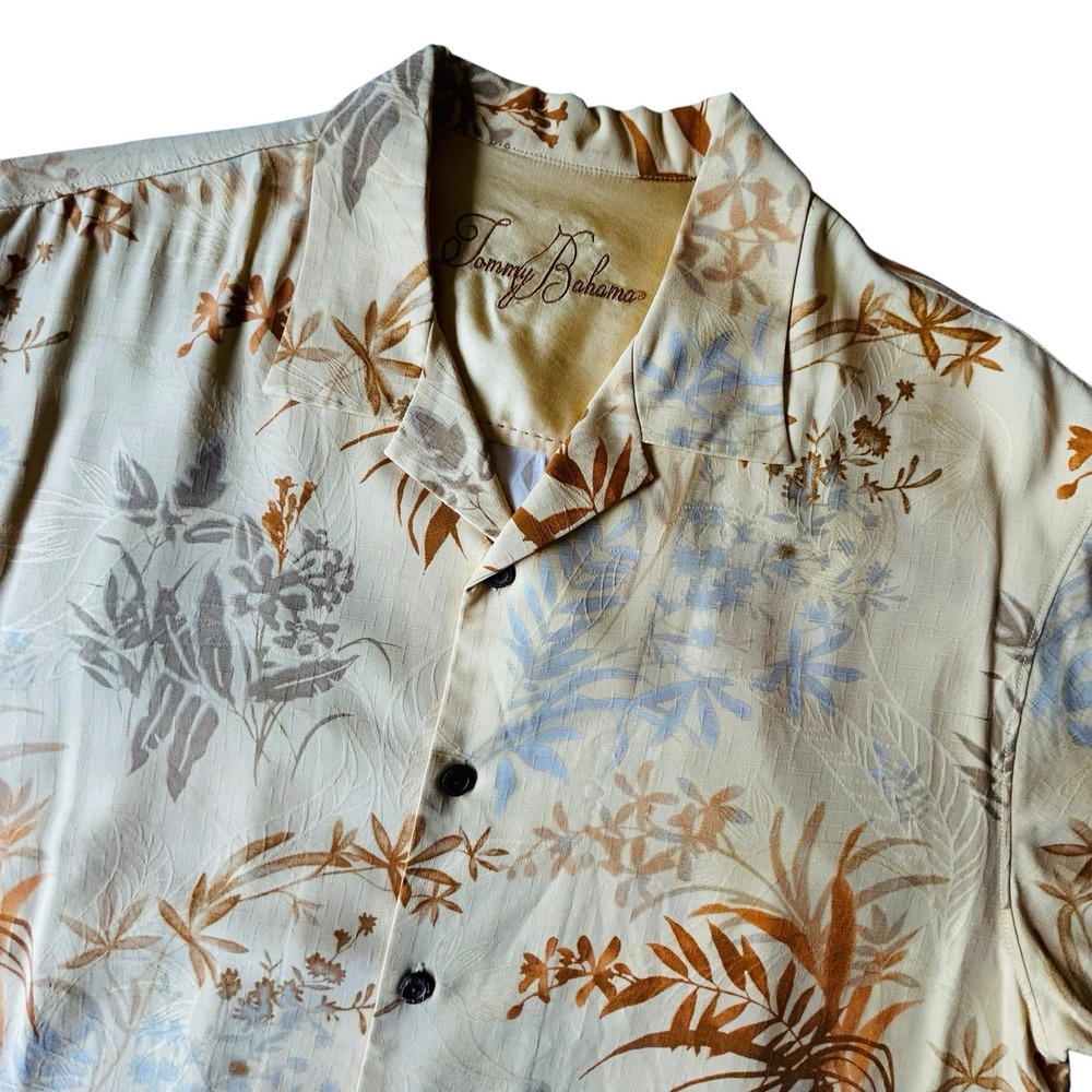 Tommy Bahama 100% Silk Hawaiian Shirt Mens L Tropical Floral Camp Collar Yellow